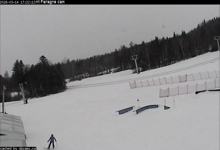 Web Cam image of Edmundston (Mont Farlagne)