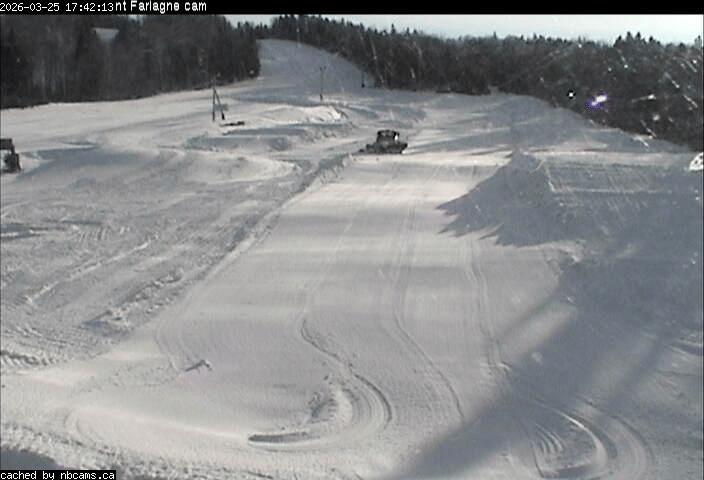 Web Cam image of Edmundston (Mont Farlagne)