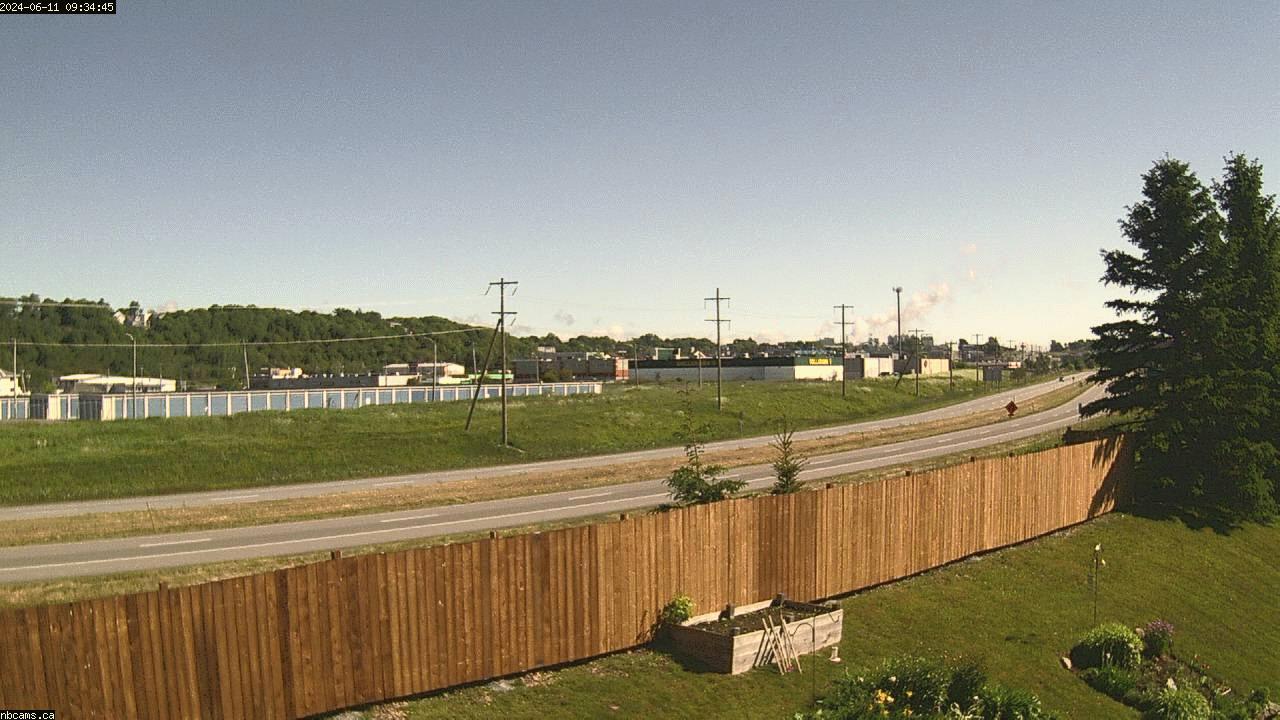 Outdoor web cam in Saint John, New Brunswick - Camera # 2 (Showing a view of NB Highway 1)