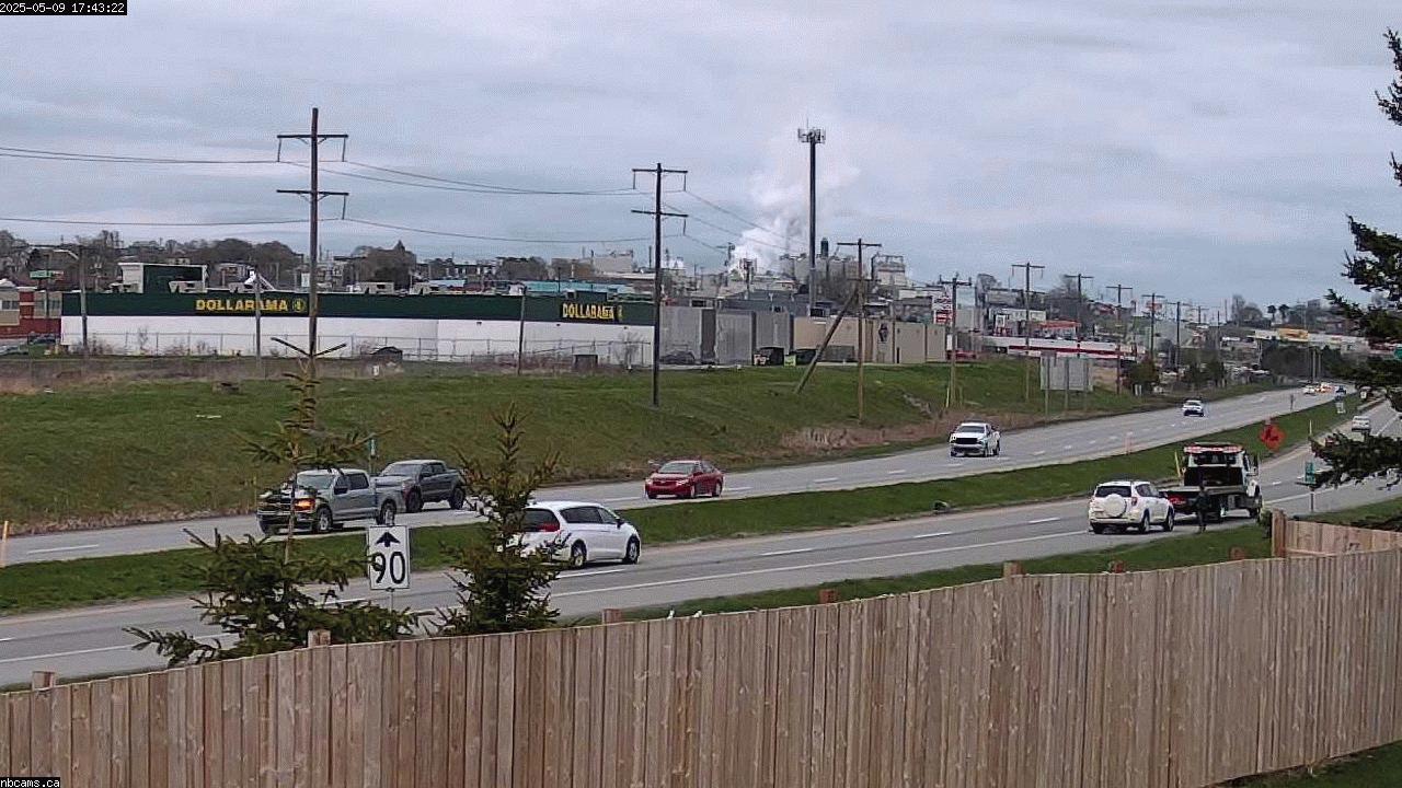 Outdoor web cam in Saint John, New Brunswick - Camera # 2 (Showing a view of NB Highway 1)