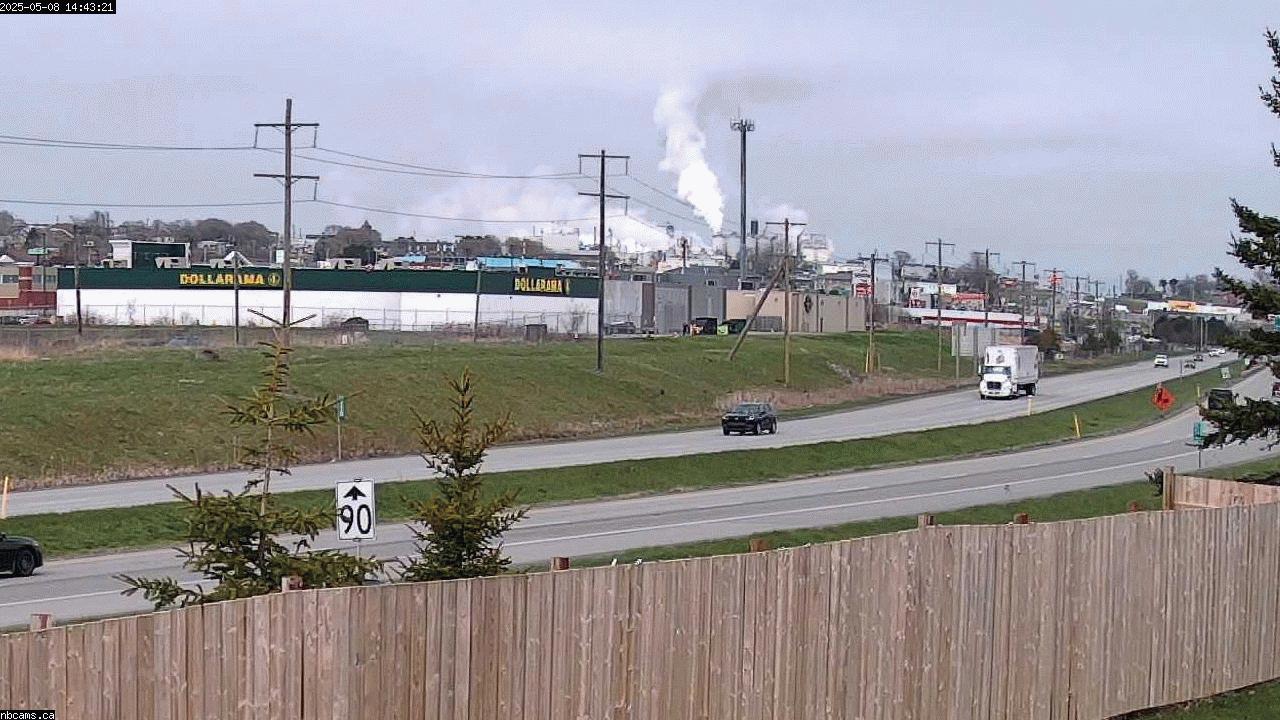 Outdoor web cam in Saint John, New Brunswick - Camera # 2 (Showing a view of NB Highway 1)