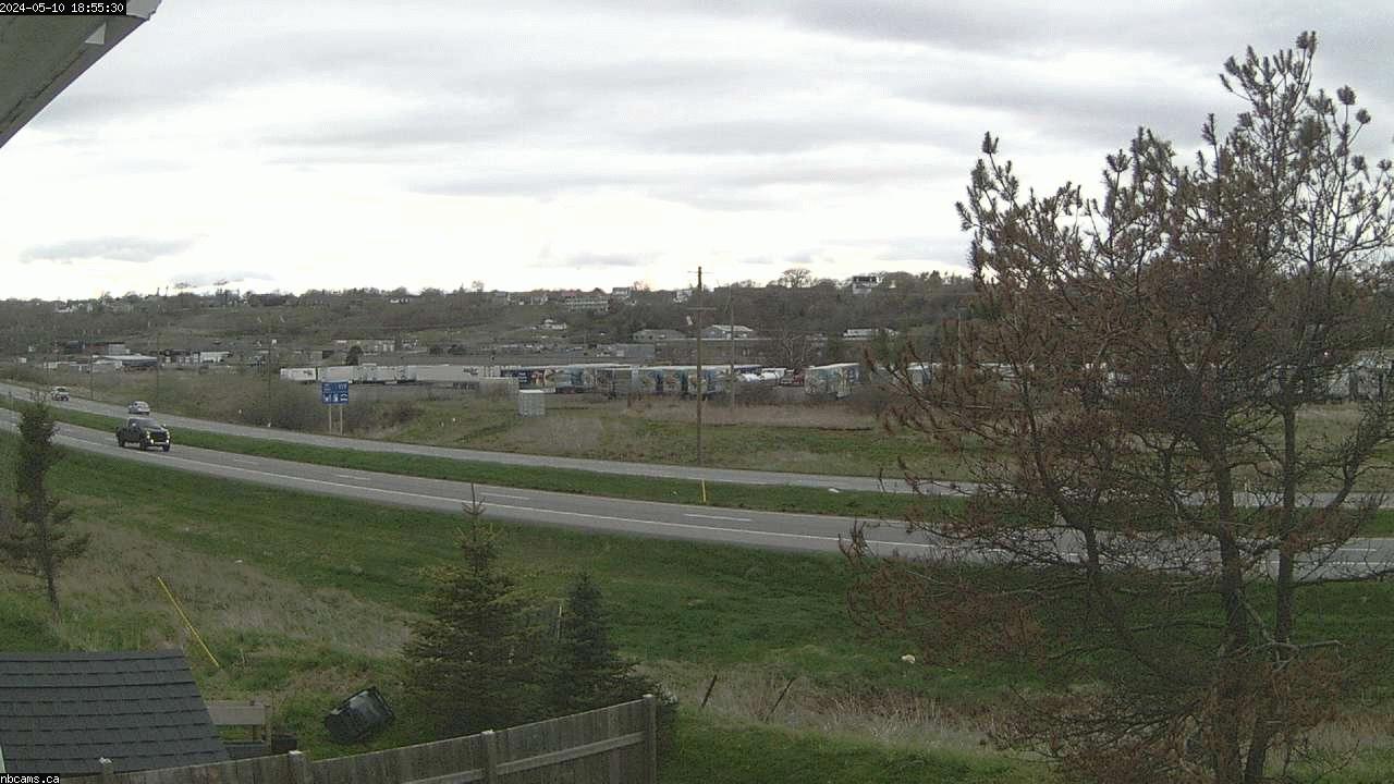 Outdoor web cam in Saint John, New Brunswick - Camera # 1 (Showing a view of NB Highway 1)