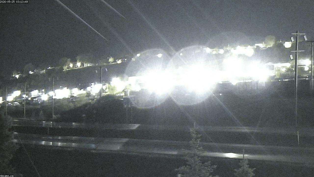 Outdoor web cam in Saint John, New Brunswick - Camera # 1 (Showing a view of NB Highway 1)