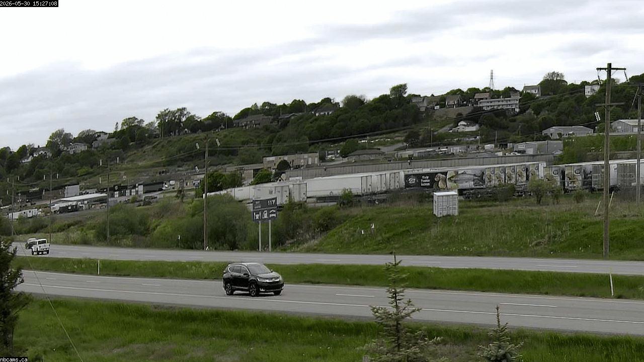 Outdoor web cam in Saint John, New Brunswick - Camera # 1 (Showing a view of NB Highway 1)